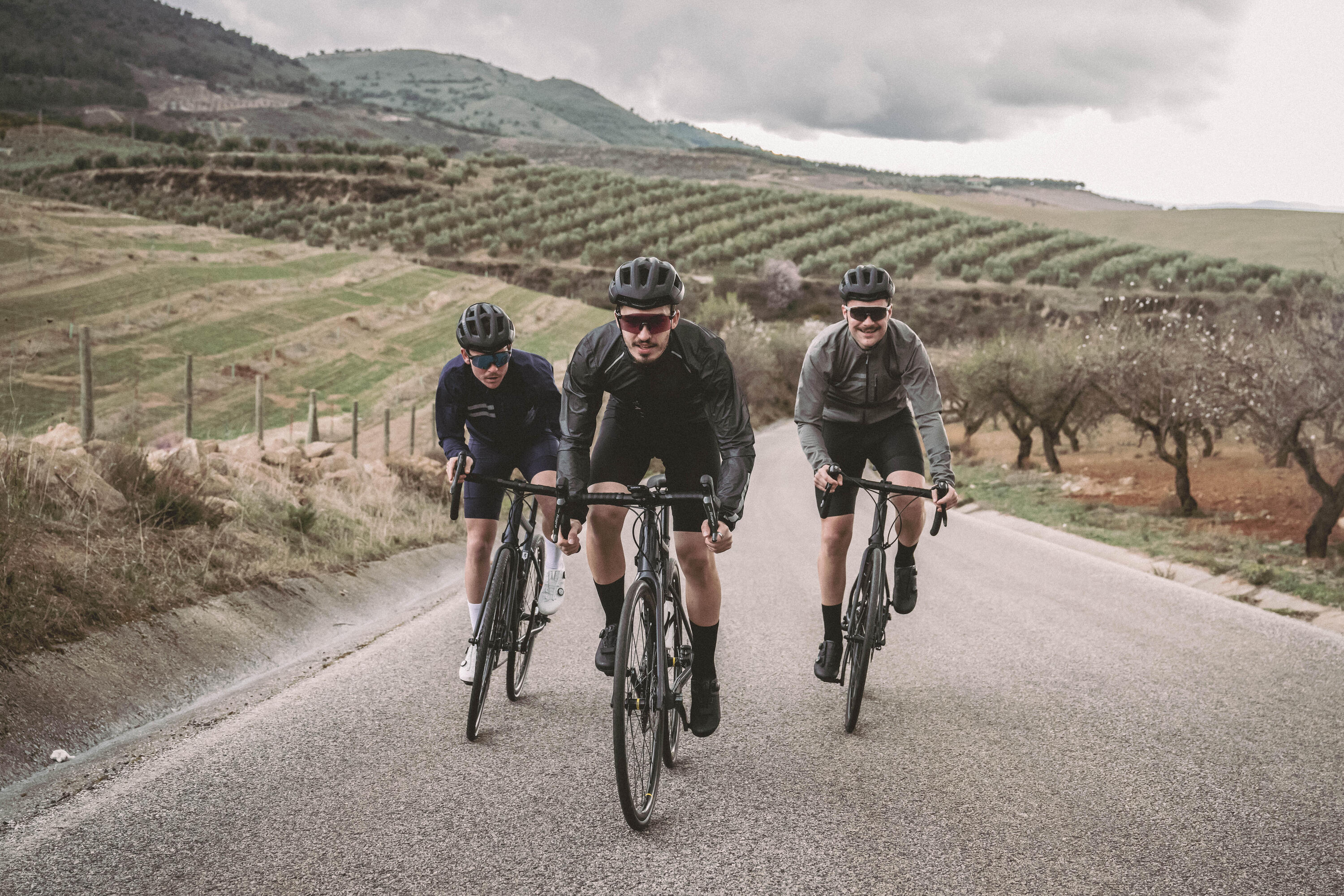 Van Rysel Men's Ultralight Waterproof Cycling Jacket - Image 11