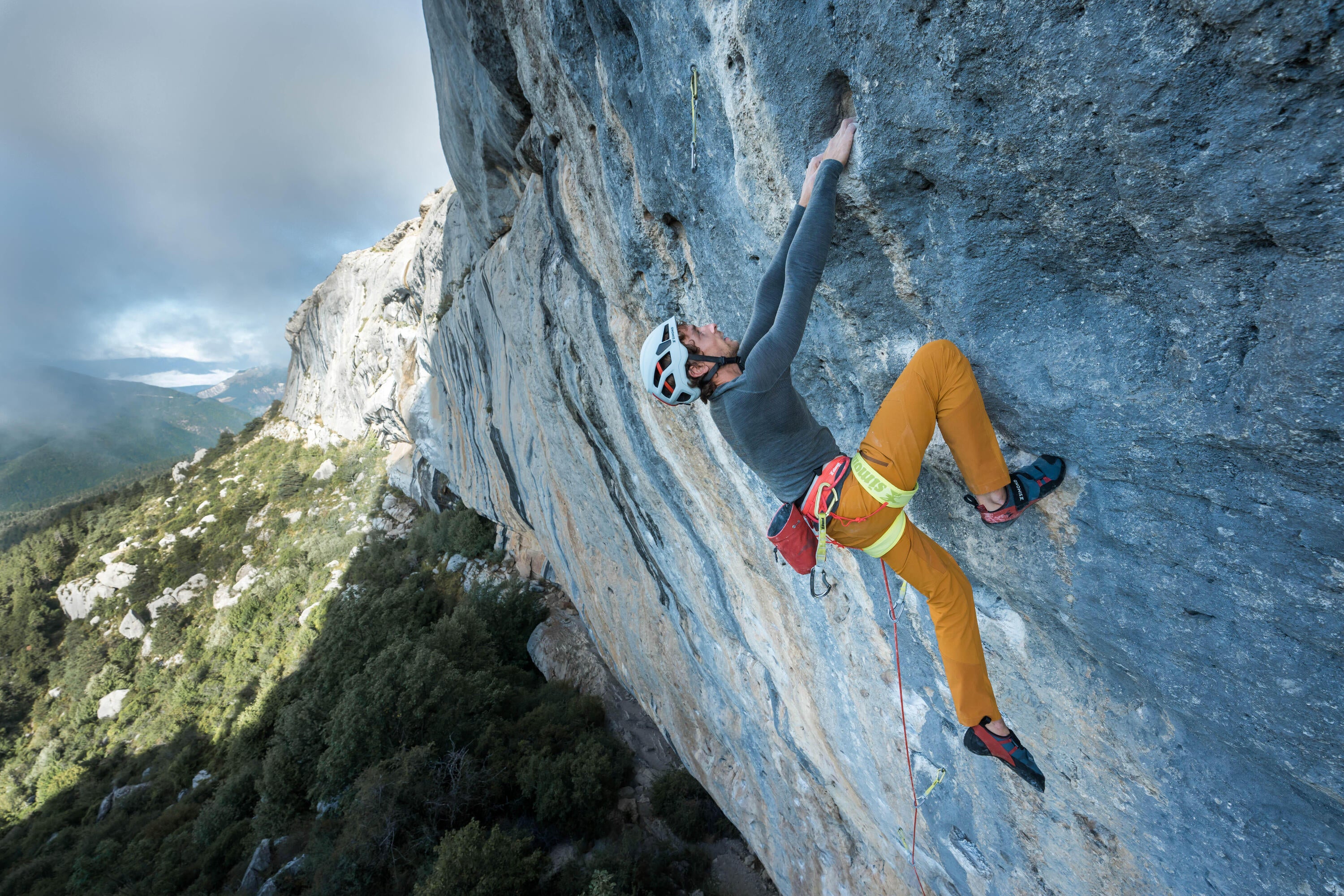 Simond Men's Alpinism Seamless Wool Long-Sleeve Shirt - Image 9