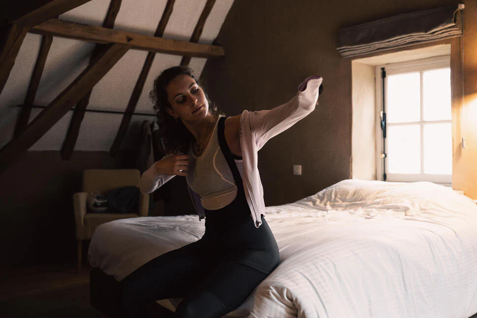 Van Rysel Women's Cycling Mesh Warm Weather Base Layer - Image 11